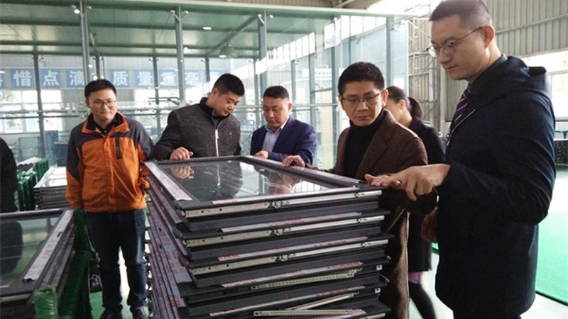 断桥铝门窗尺寸测量：关键步骤与注意事项